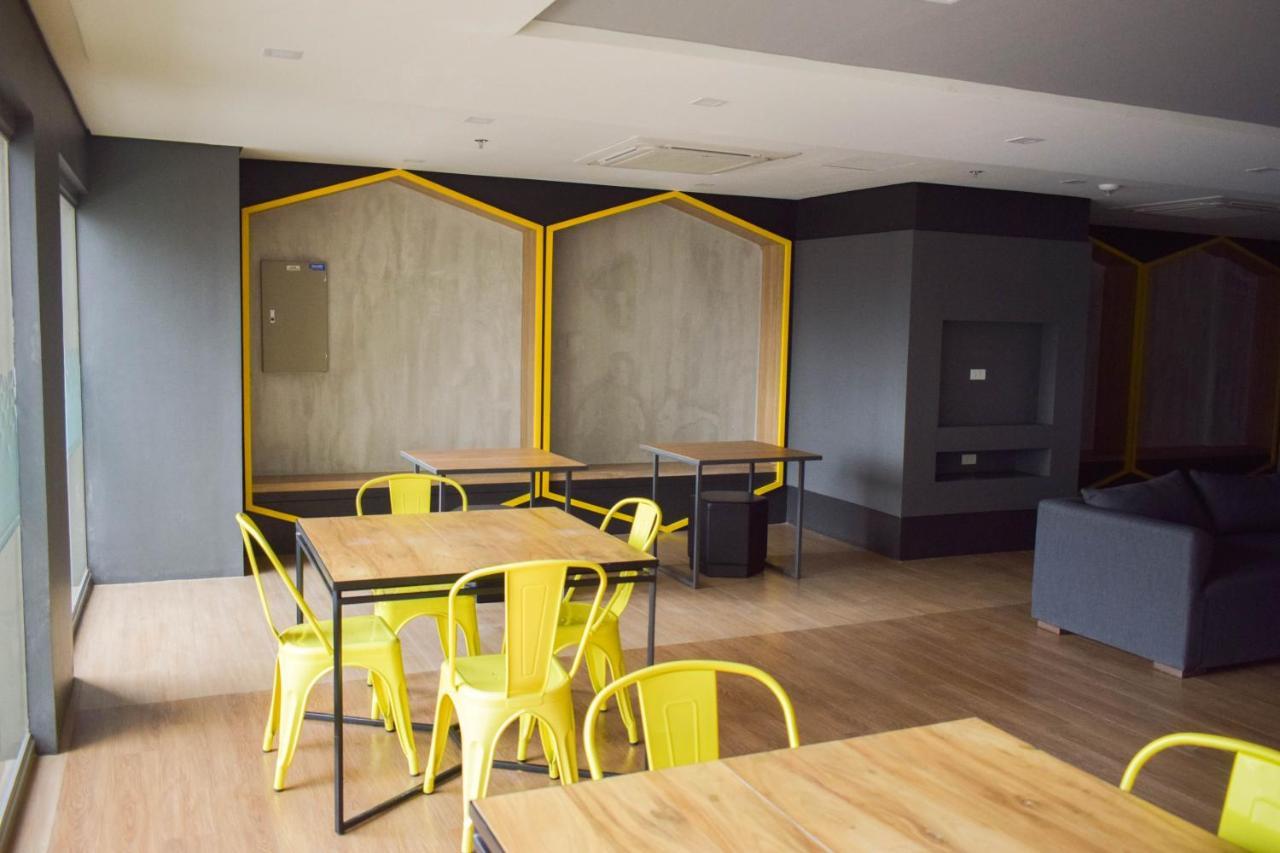 Manhattan Plaza Tower 1 Quezon City Extérieur photo