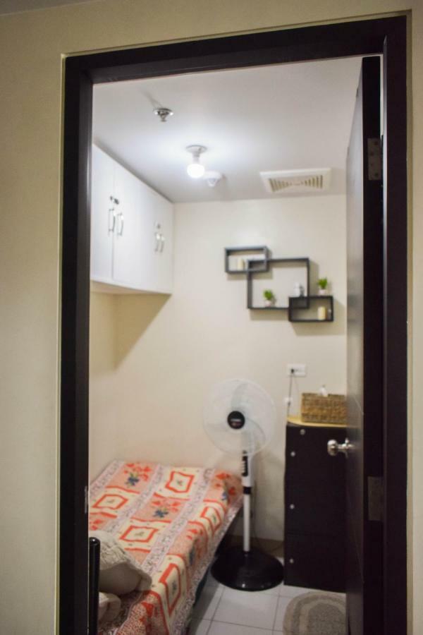 Manhattan Plaza Tower 1 Quezon City Extérieur photo